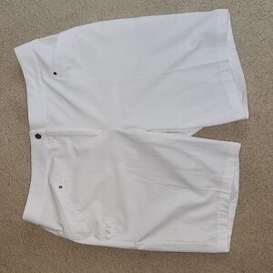 Chico's Zenergy GOLF White Shorts Size 1.5 (US Medium)